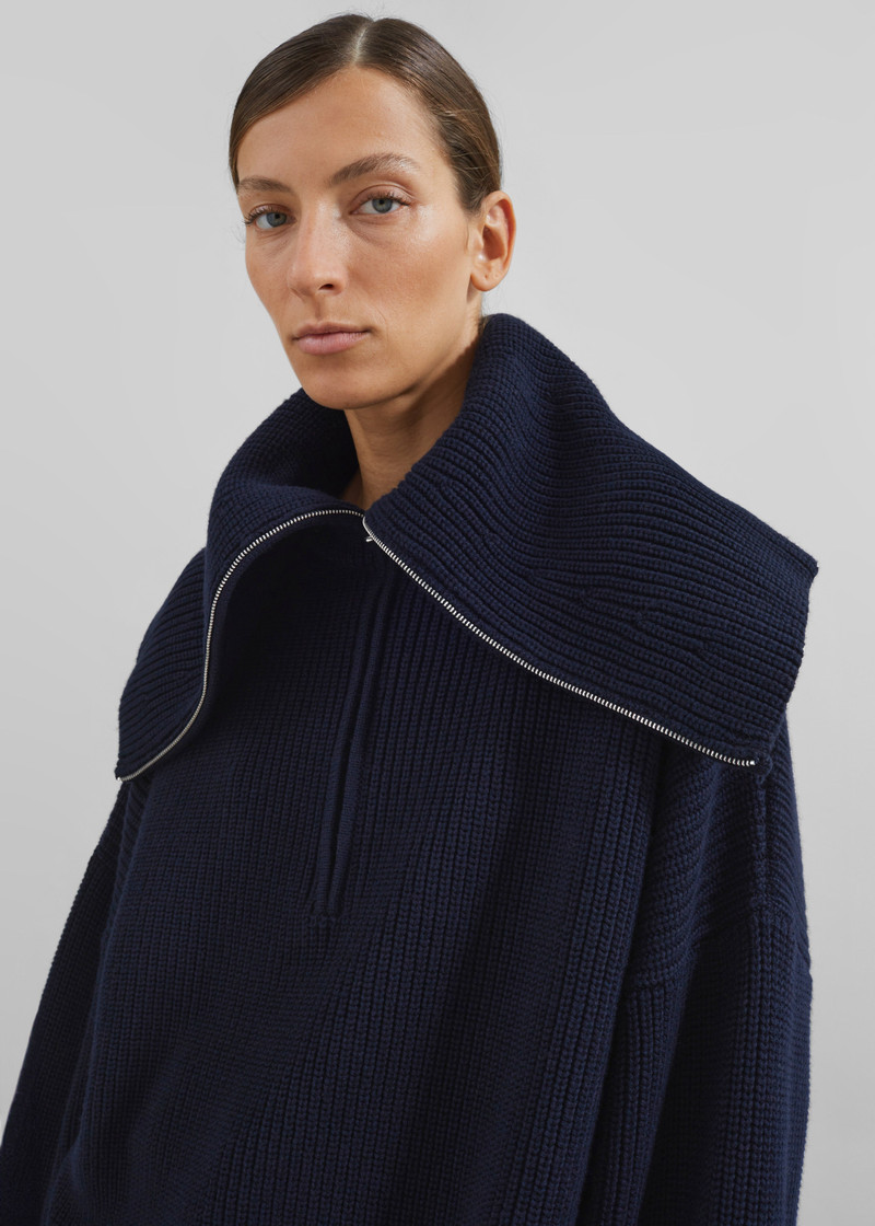 Hazel Oversized Wool Jumper - Dark Navy 6