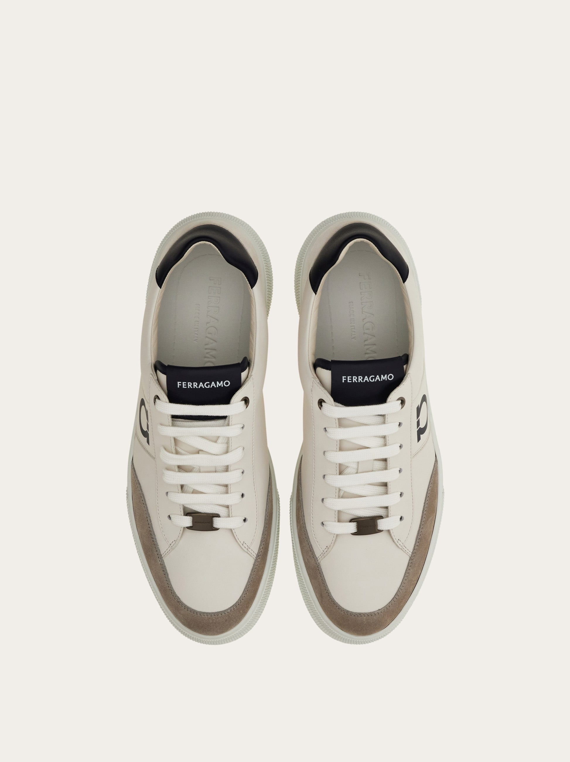 Low-top sneaker with Gancini detail - 3