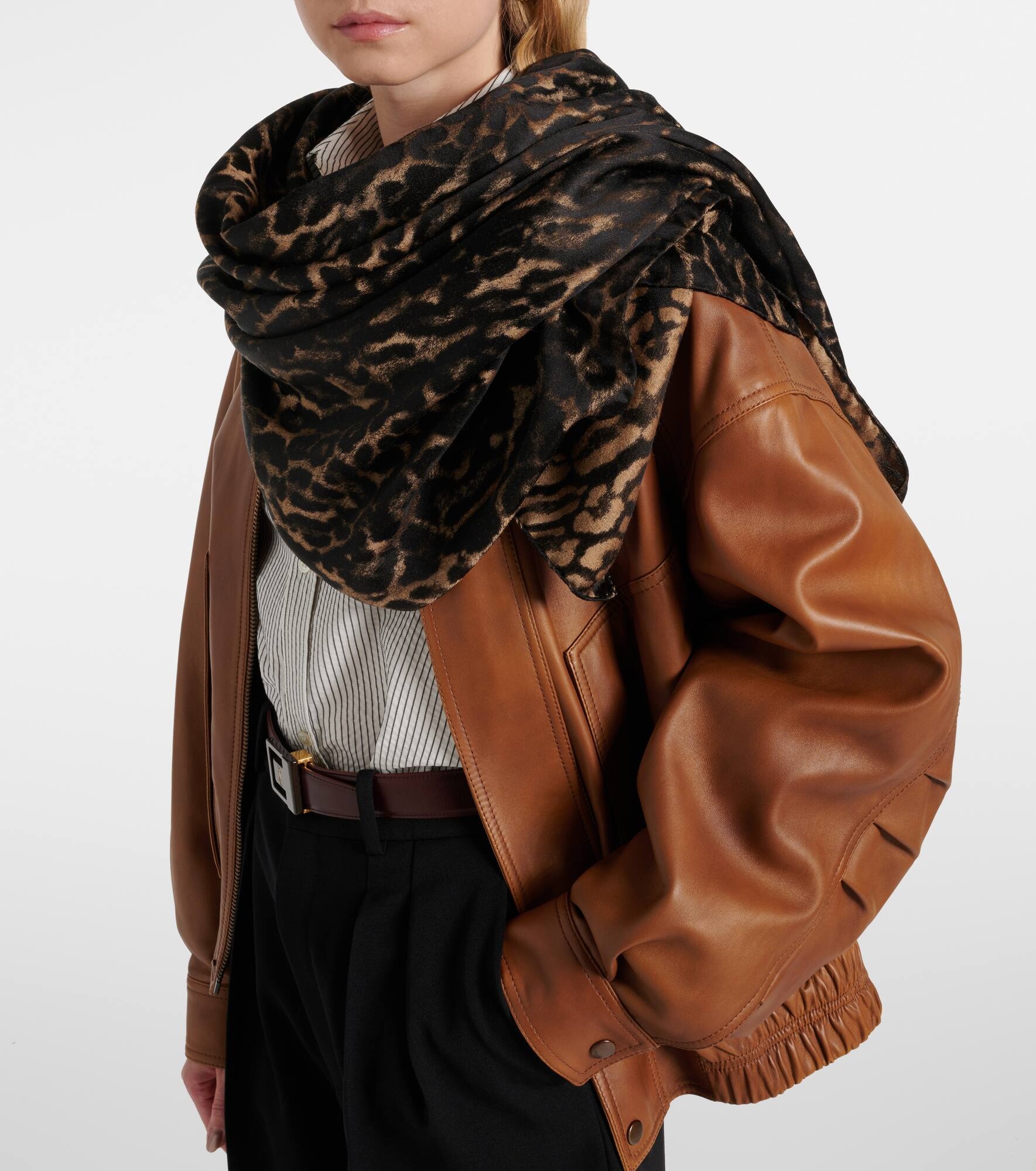Leopard-print silk and cashmere scarf - 3
