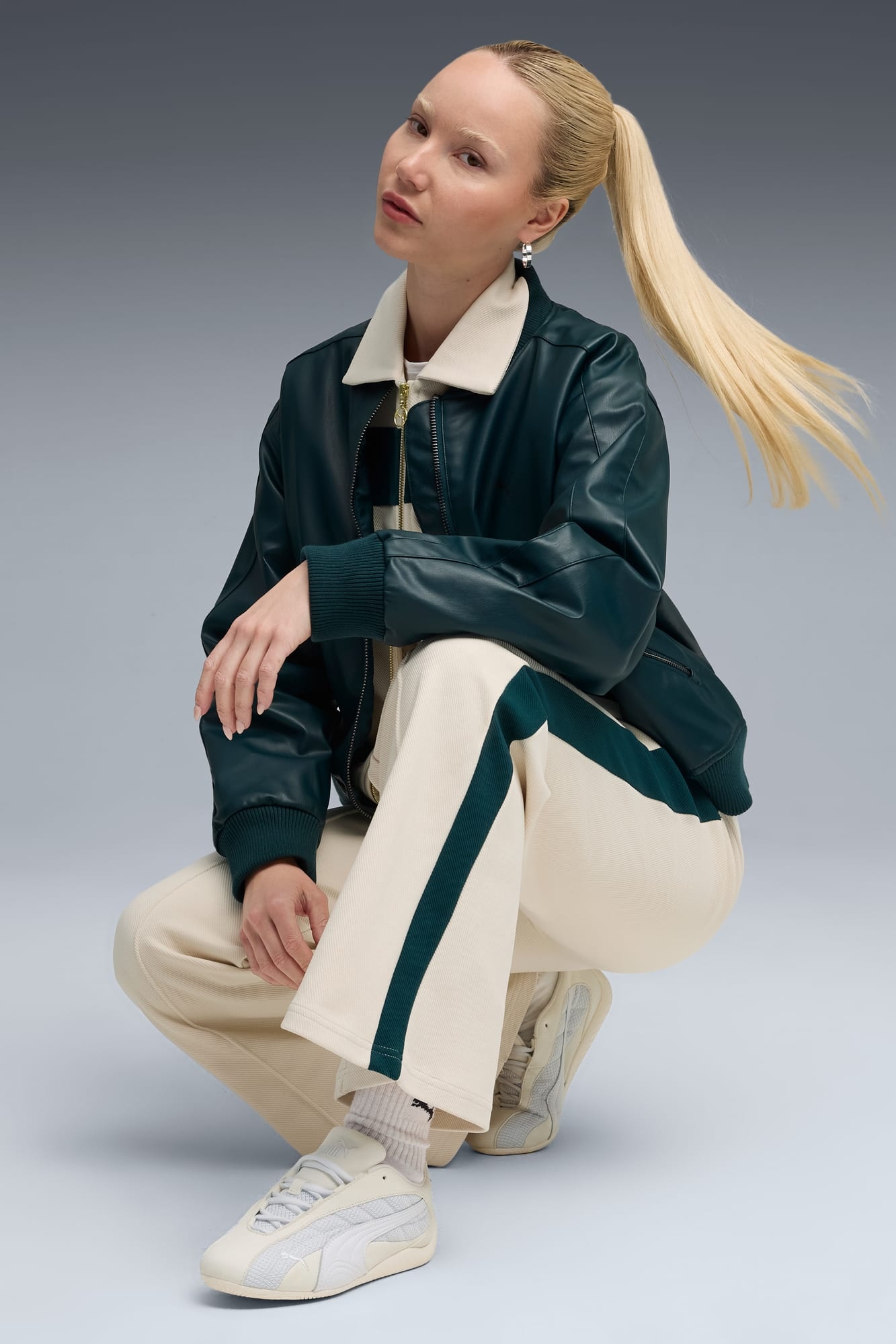 T7 Flared Pants Women - 5