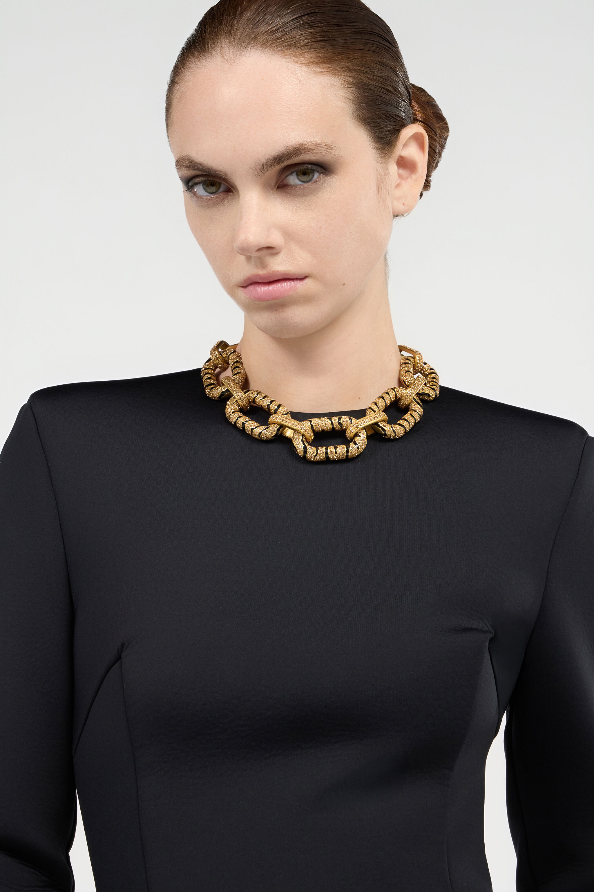 Chain Necklace With Crystals And Tiger Skin Pattern - 2