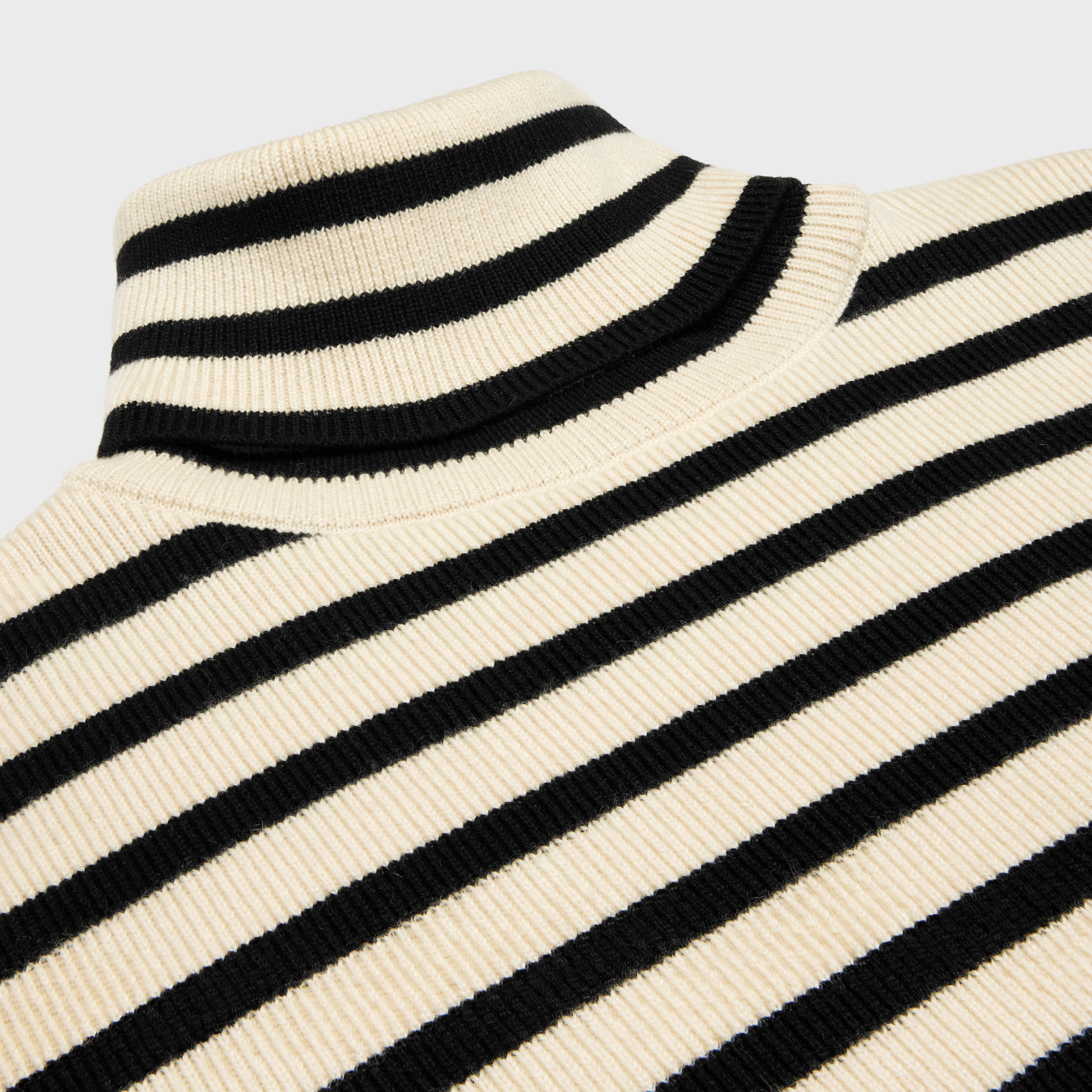 turtleneck sweater in heritage cashmere - 3