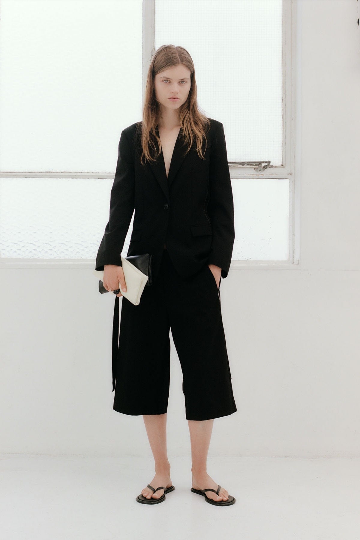 Bermuda Shorts - Black - 6