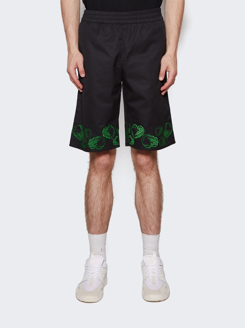 Heart Embroidered Shorts Black - 3