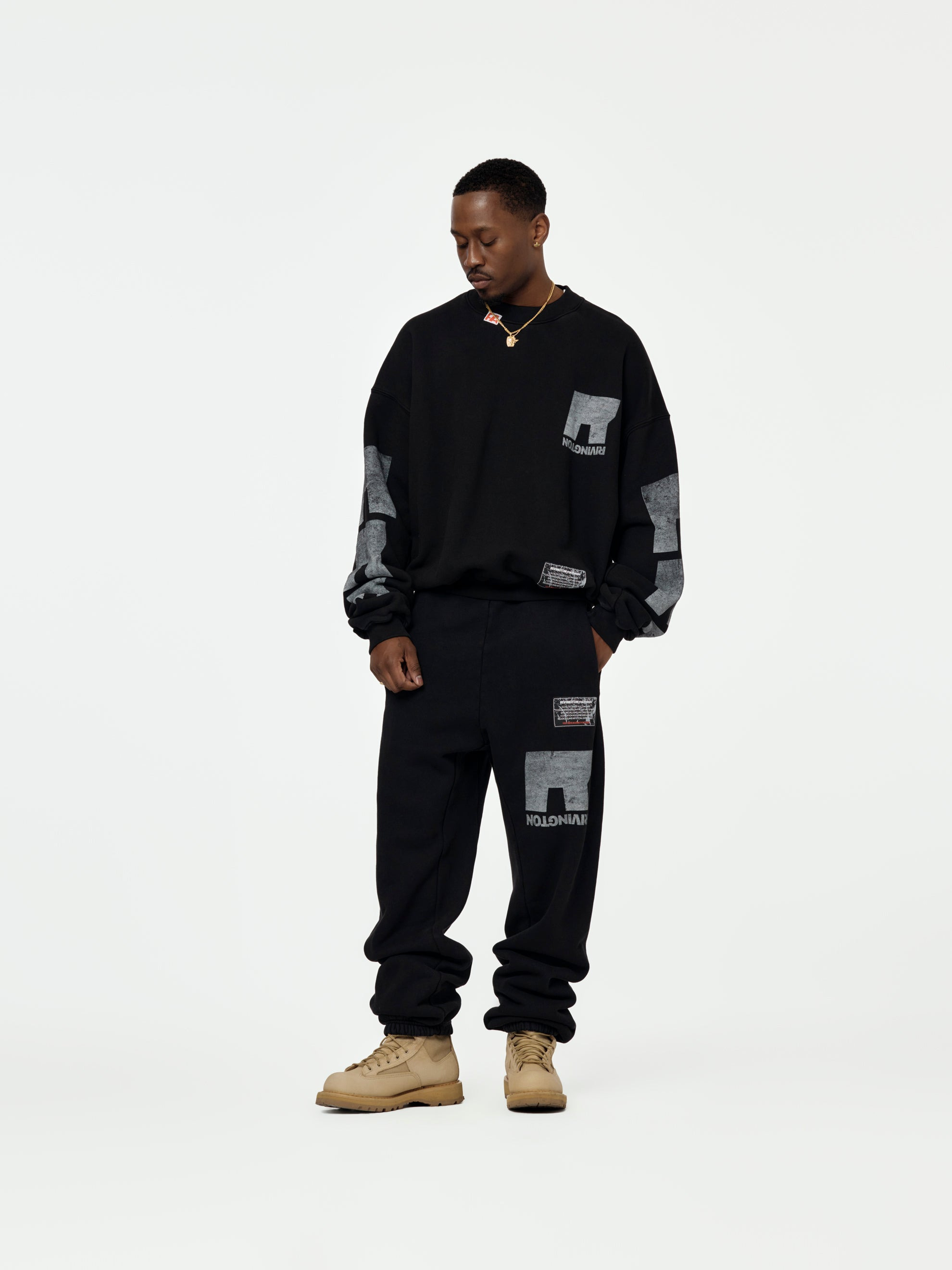 HERITAGE CREWNECK (BLACK) - 4