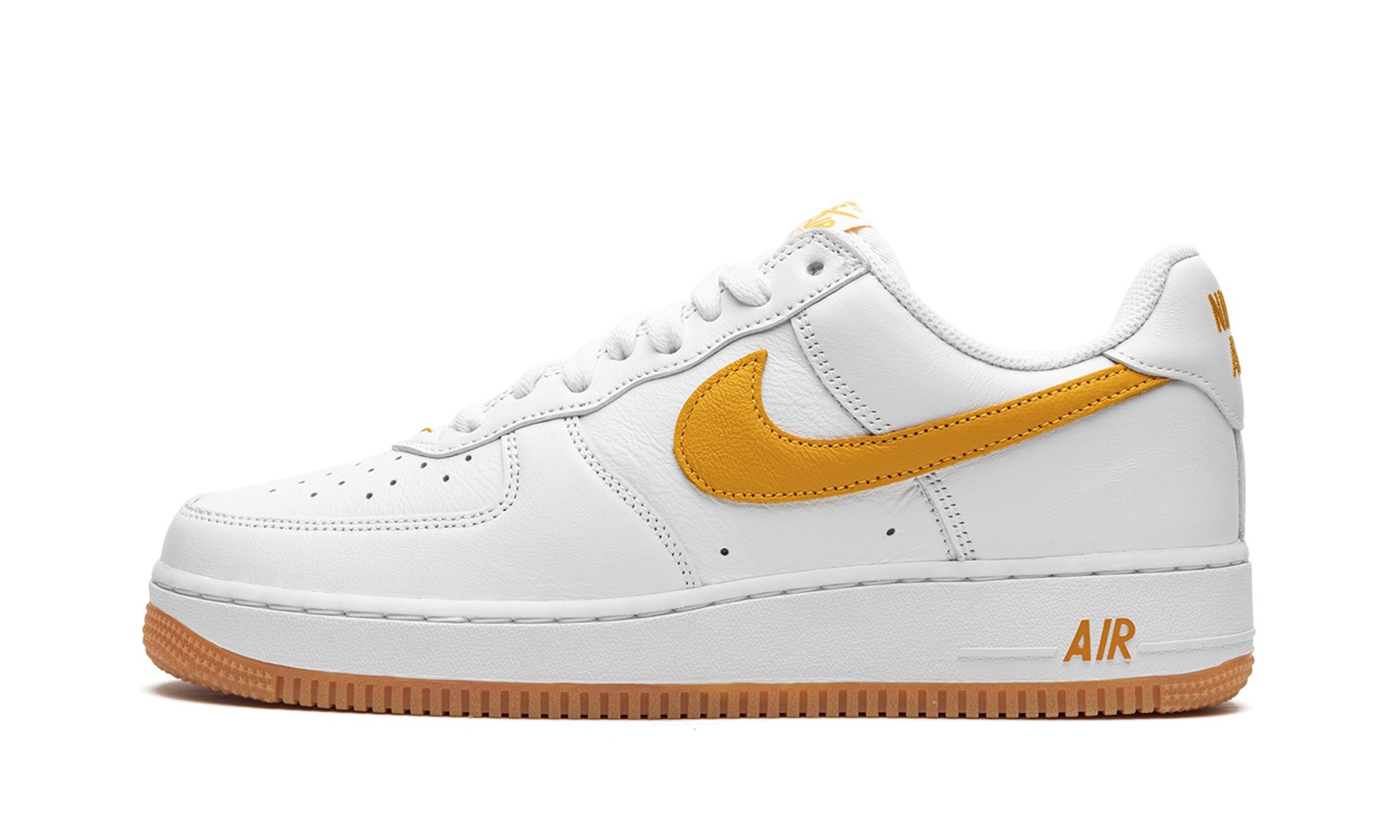 Air Force 1 Low "Waterproof - University Gold" - 1