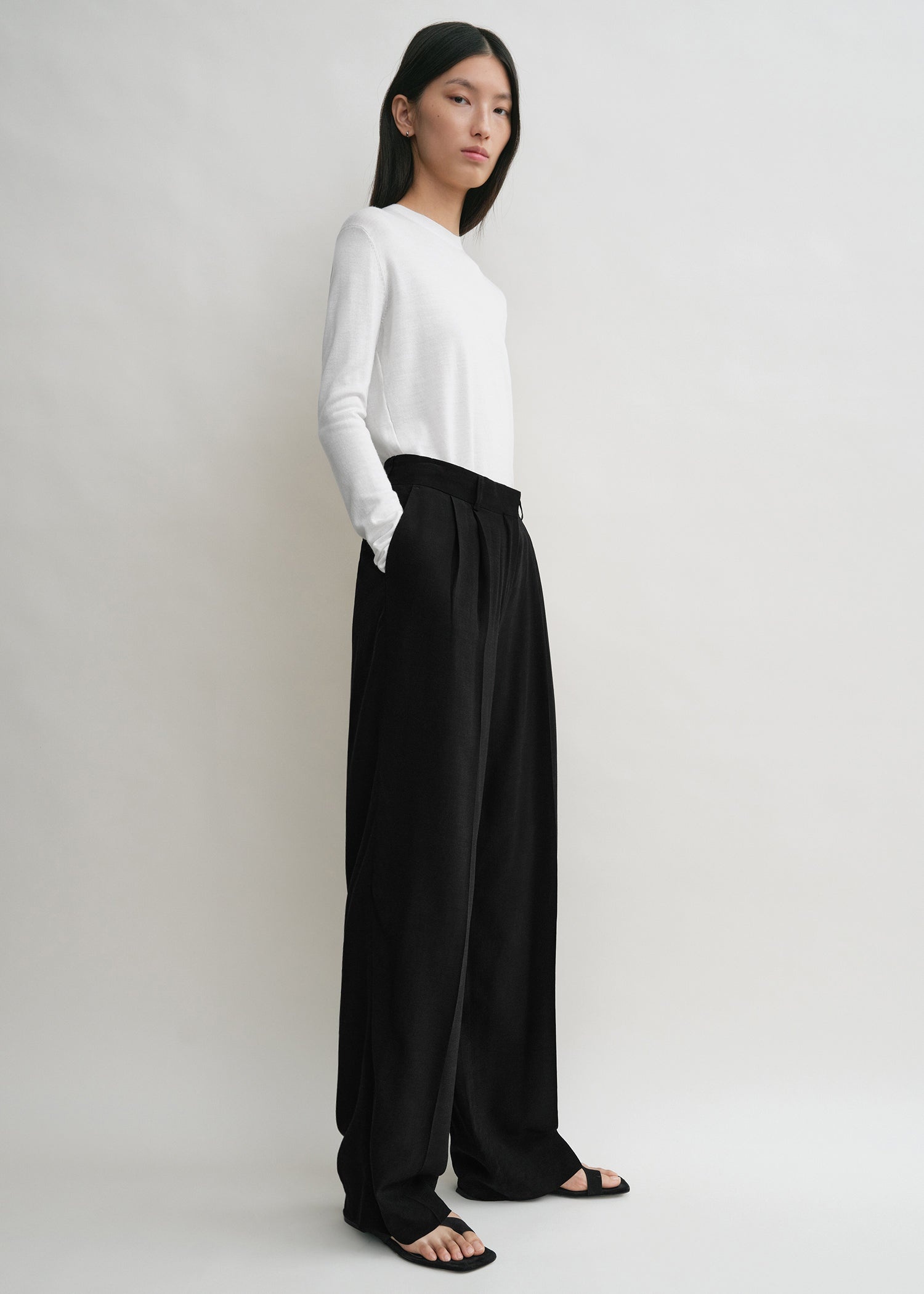 Double-pleat straight trousers black - 3