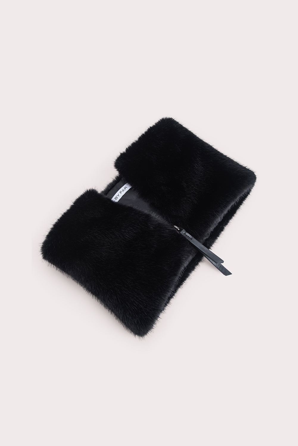 FLETCHER NECK WARMER BLACK FAUX FUR - 3