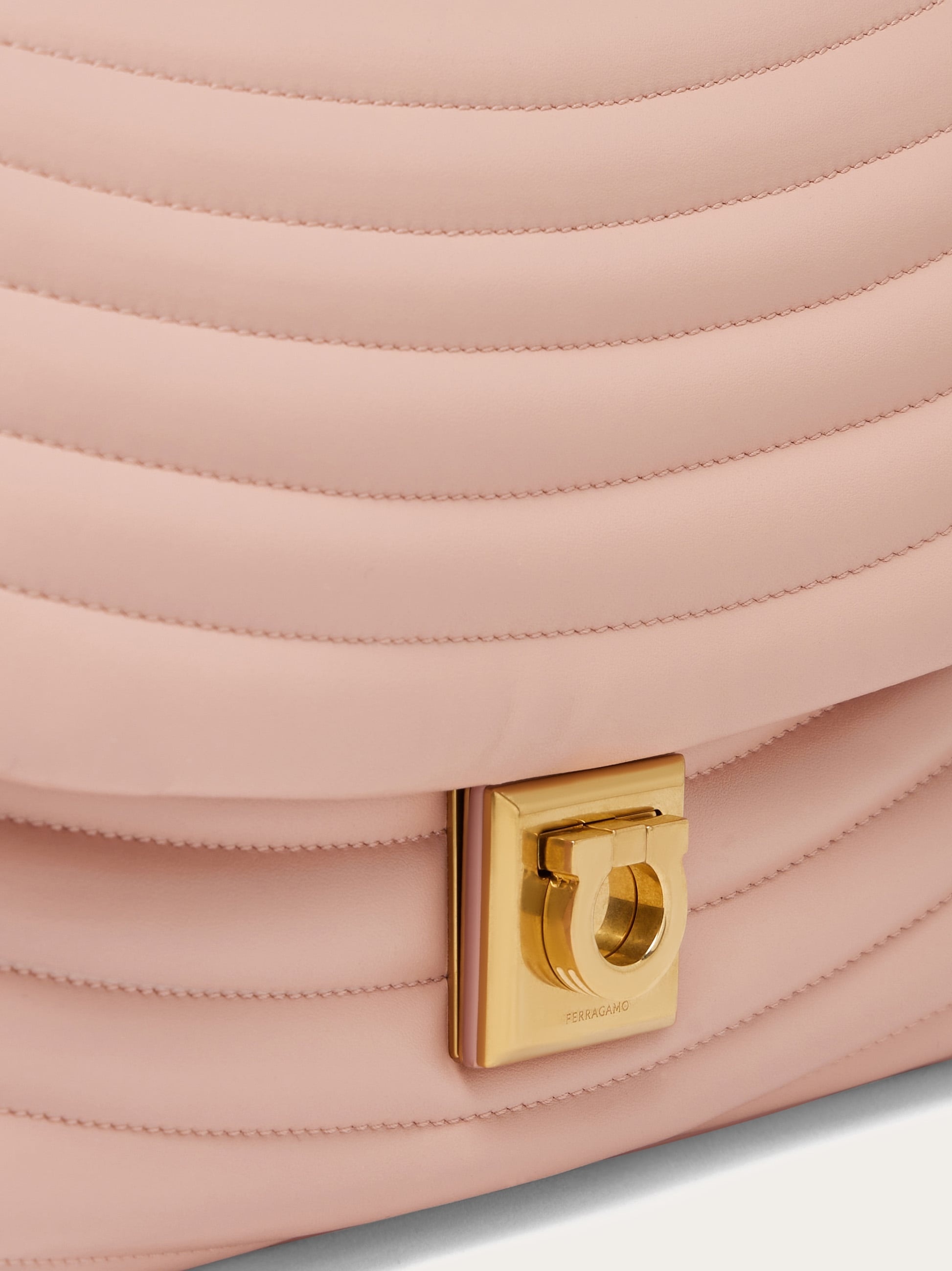 Quilted shoulder bag (M) - 6