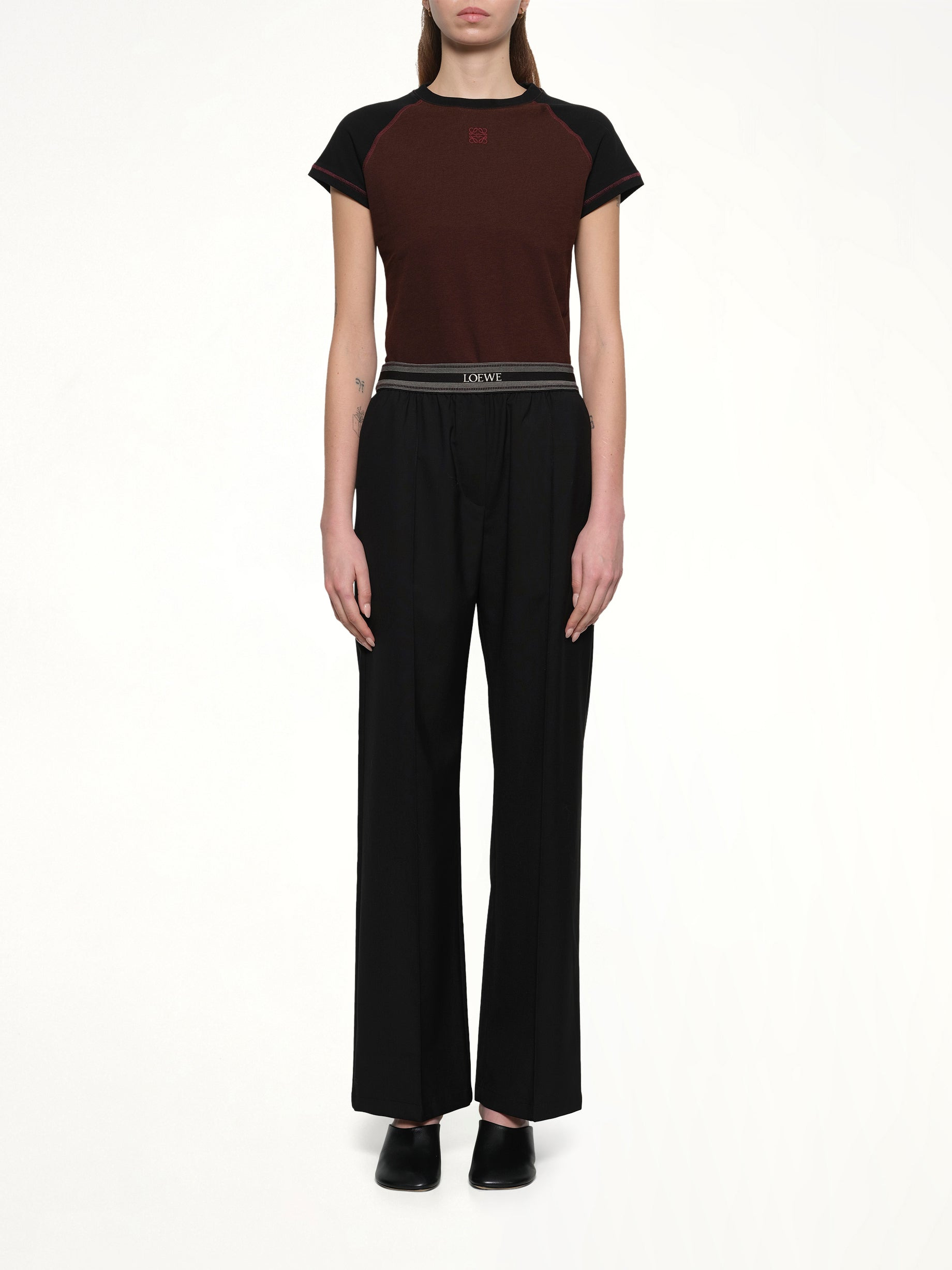 Small Fit T-Shirt in Black/Burgundy - 7