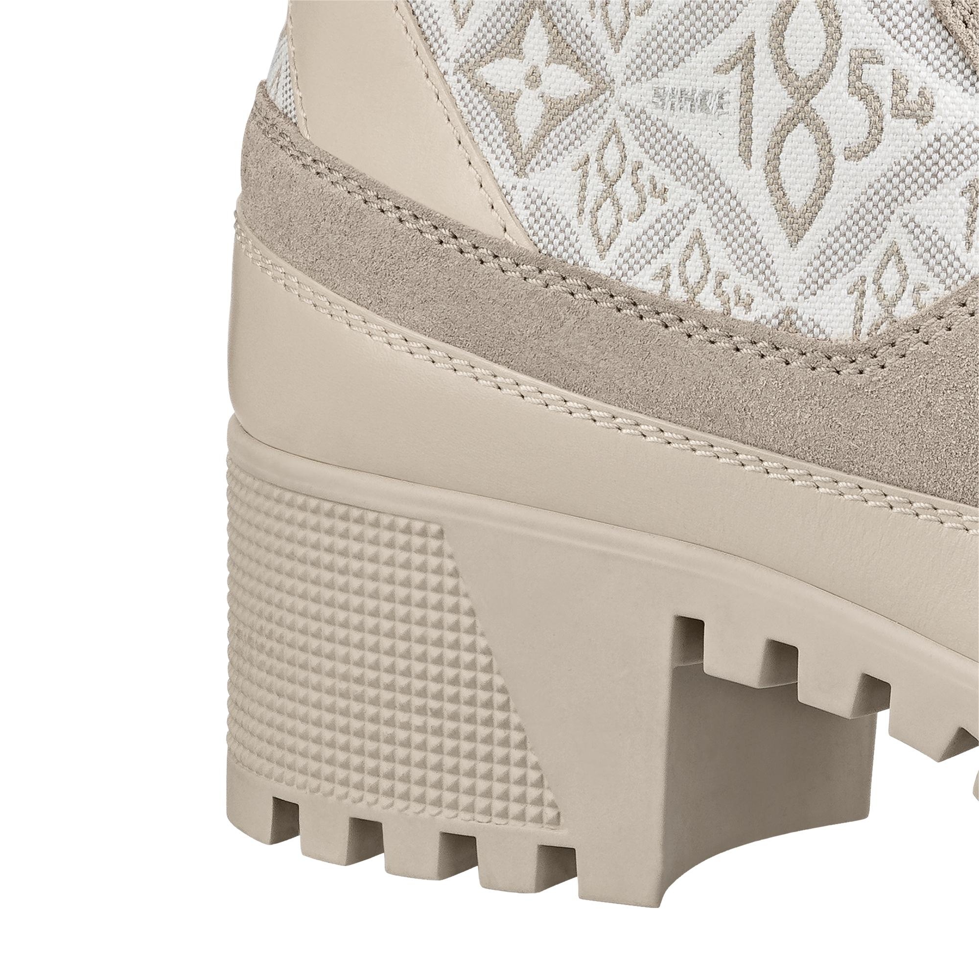 Laureate Platform Desert Boot - 2