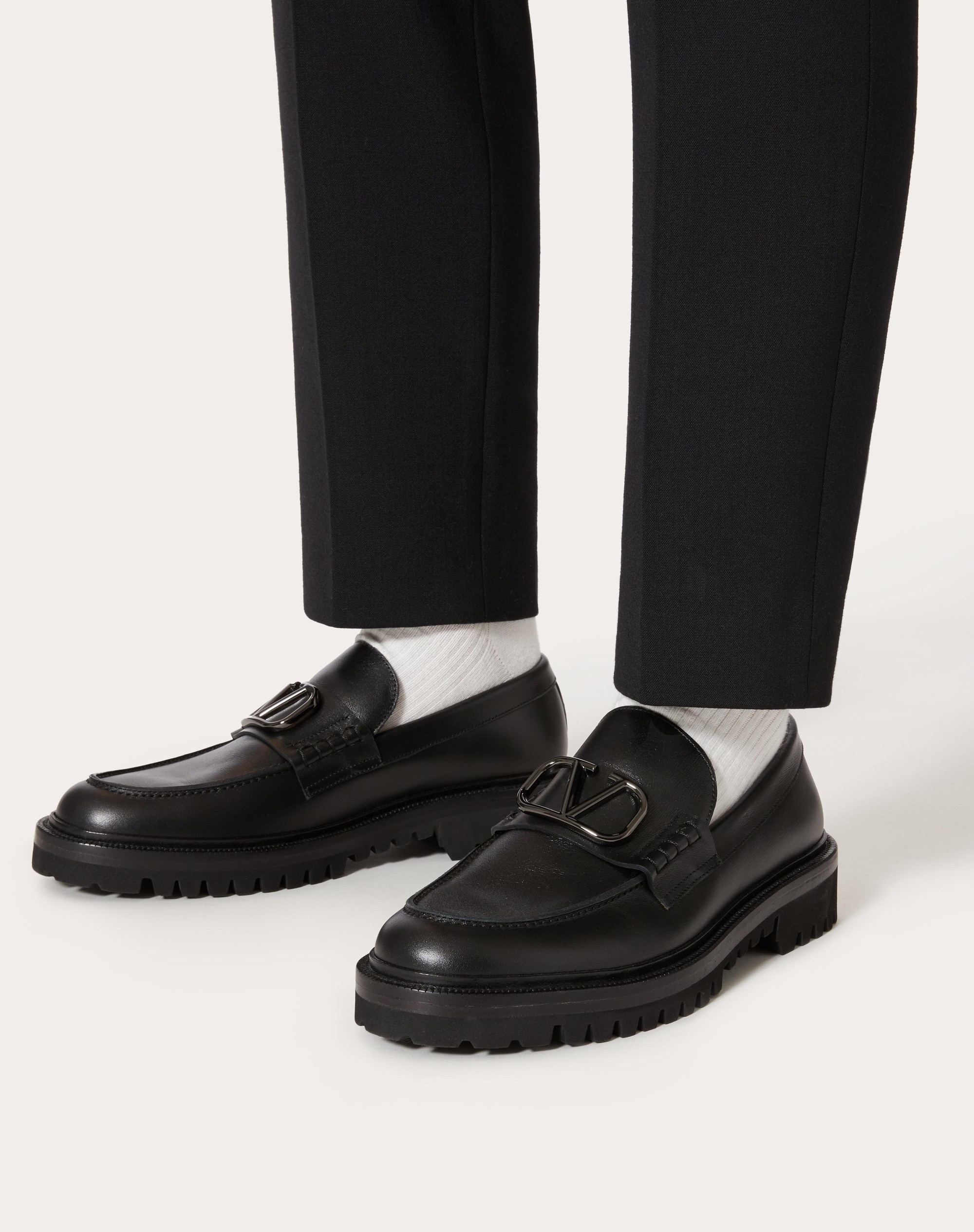 VLOGO SIGNATURE CALFSKIN LOAFER - 6