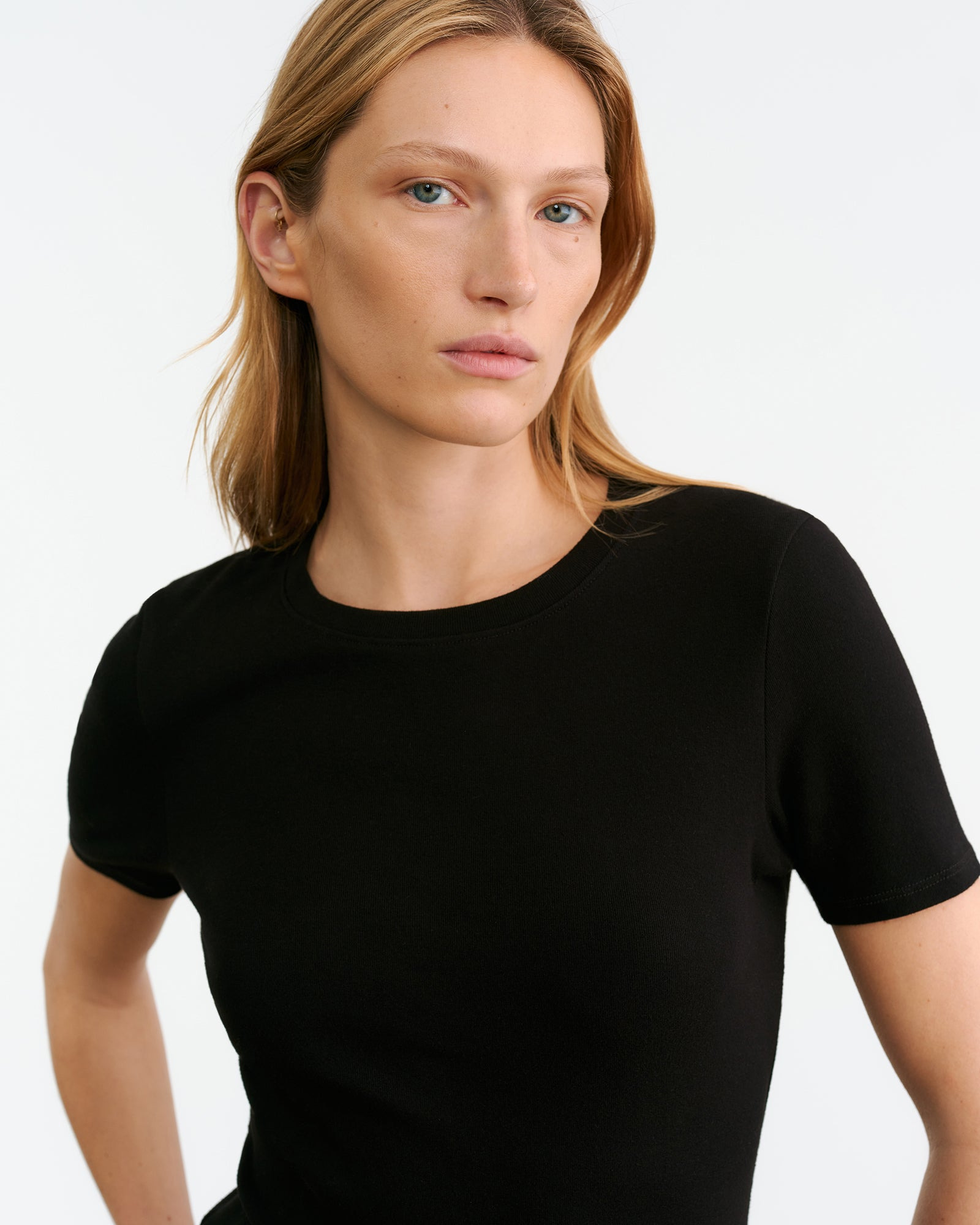 ELIN TEE - 3