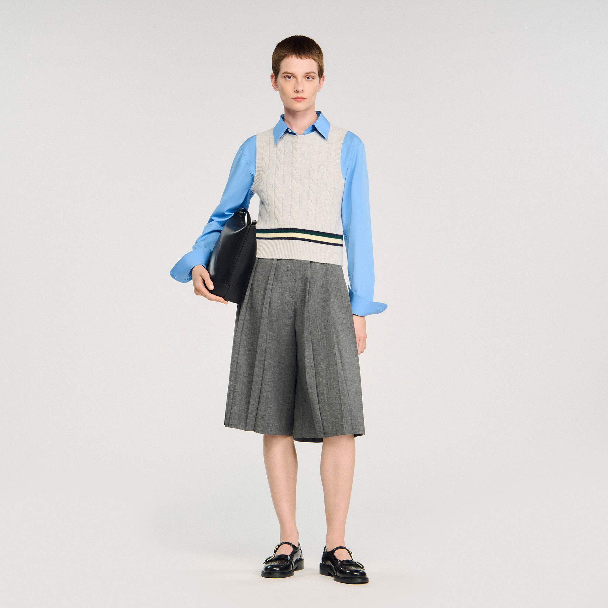SLEEVELESS SHORT SWEATER - 1