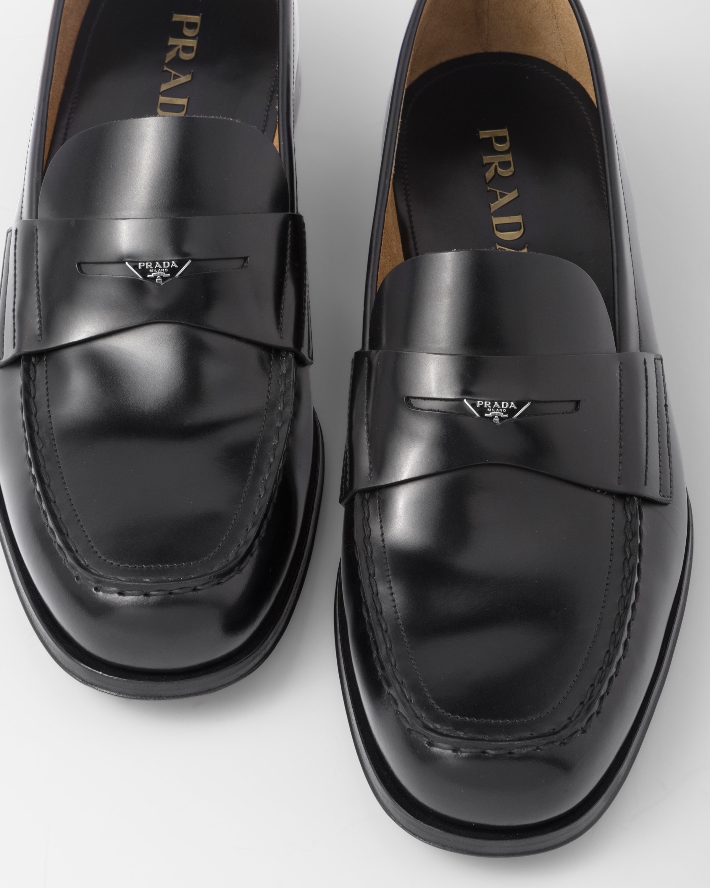 Brushed leather loafers - 6