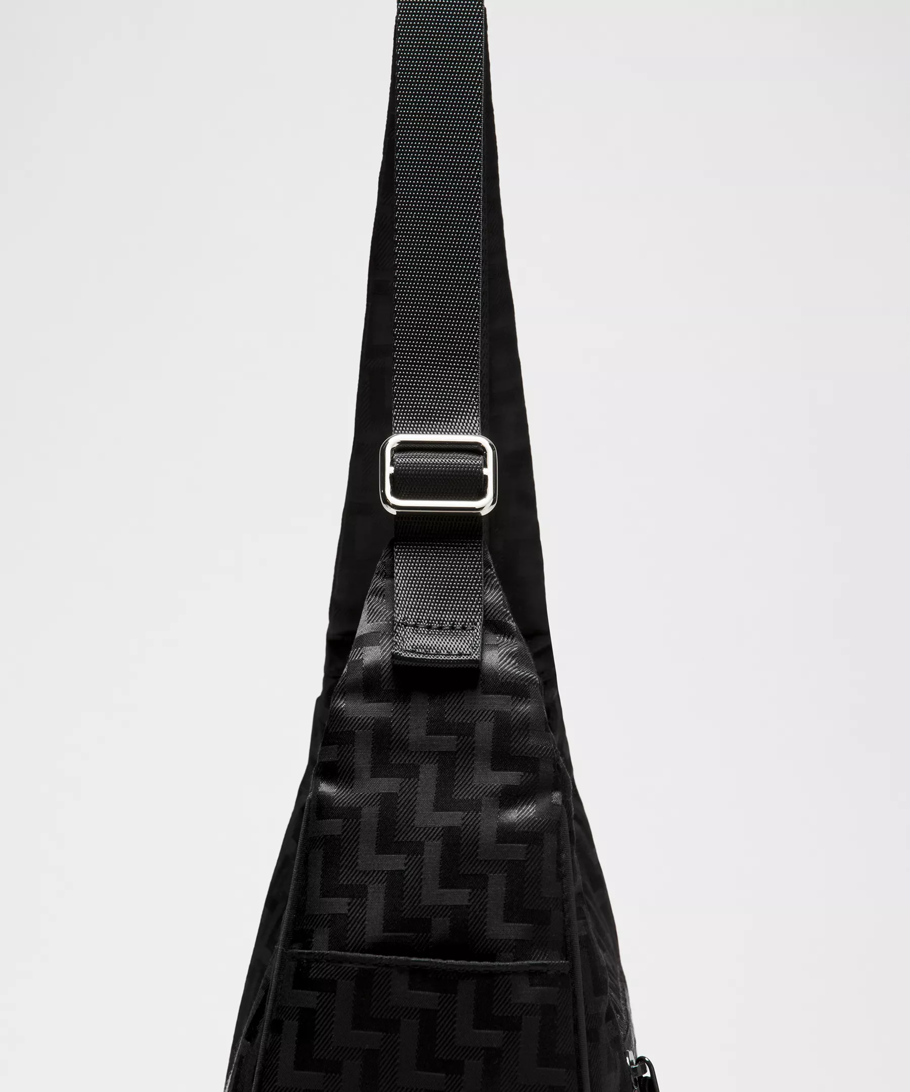 City Essentials Shoulder Bag 4L *L Monogram Jacquard - 4