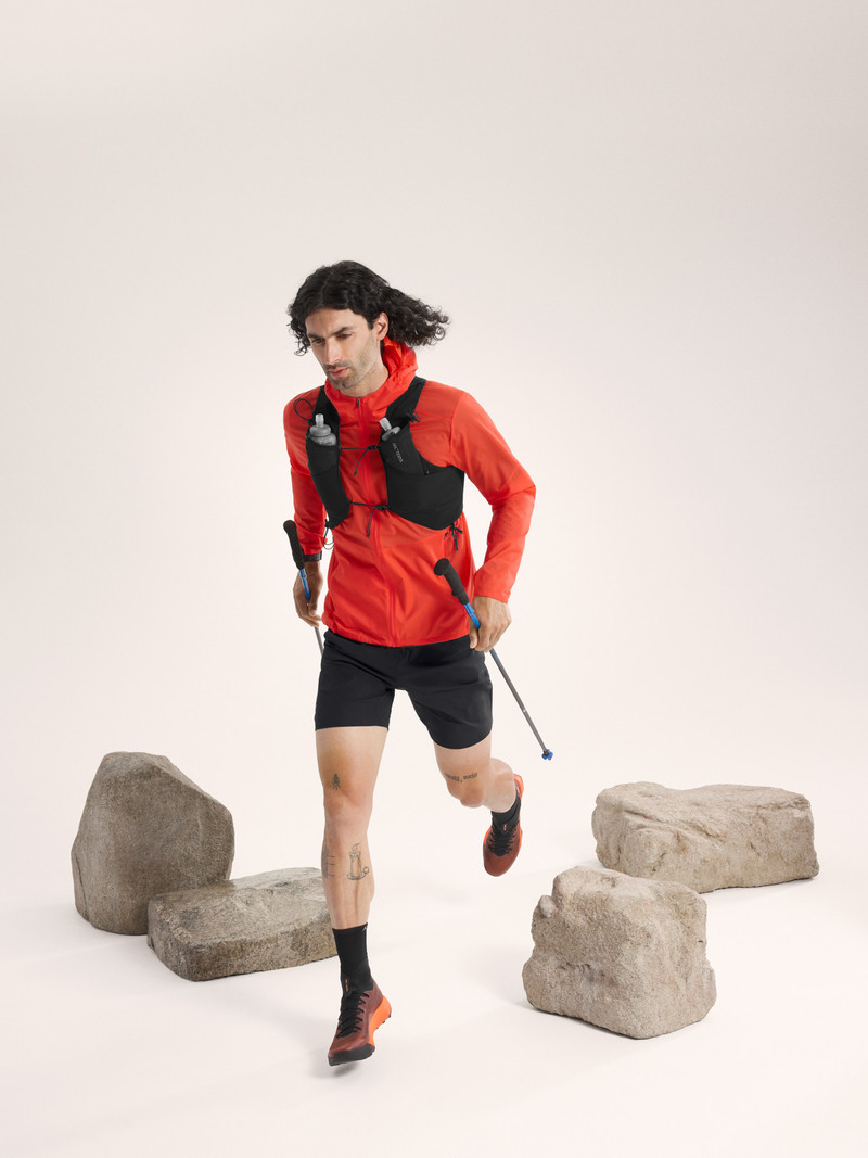 Arc'teryx Incendo Airshell Hoody outlook