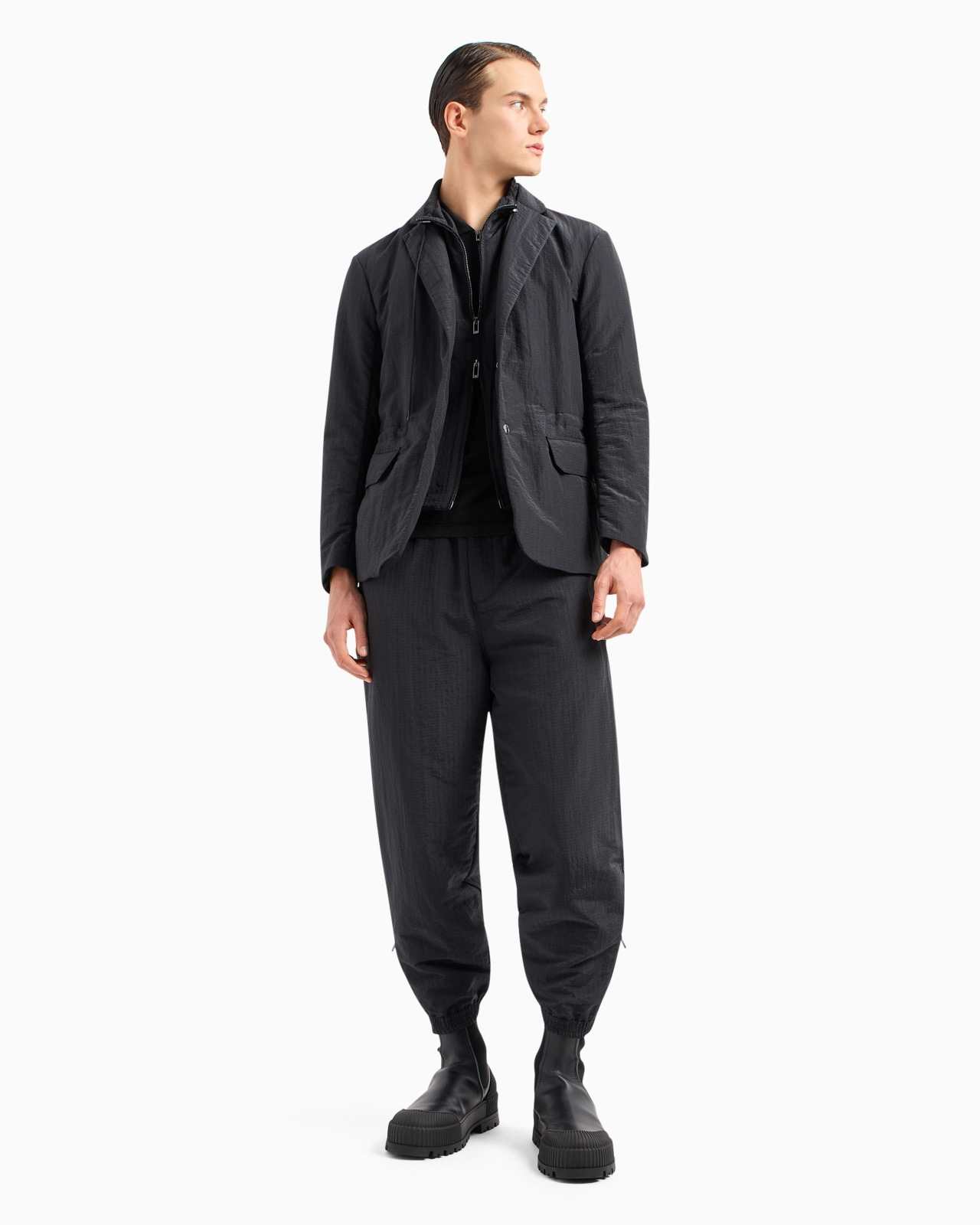 Single-breasted jacket with full-zip detachable inner panel in lightweight nylon seersucker - 4
