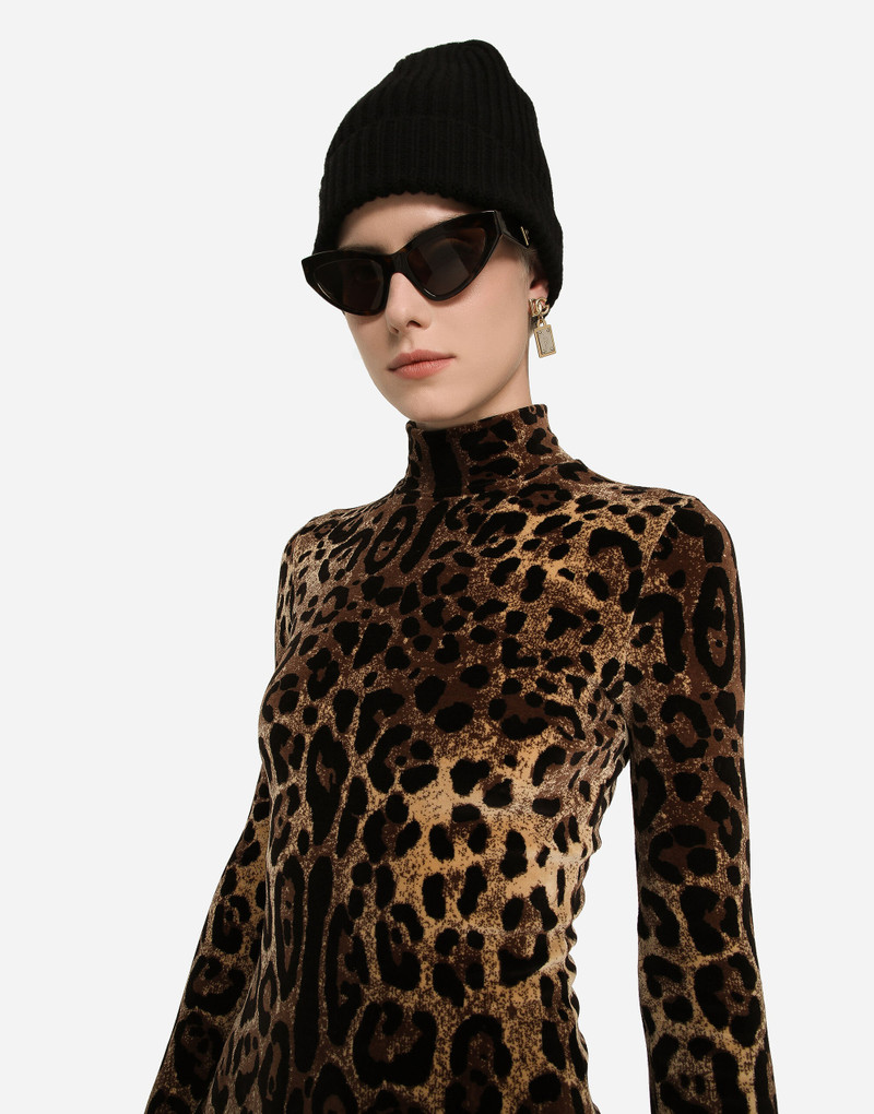 Dolce & Gabbana Earrings with DG logo and tag outlook