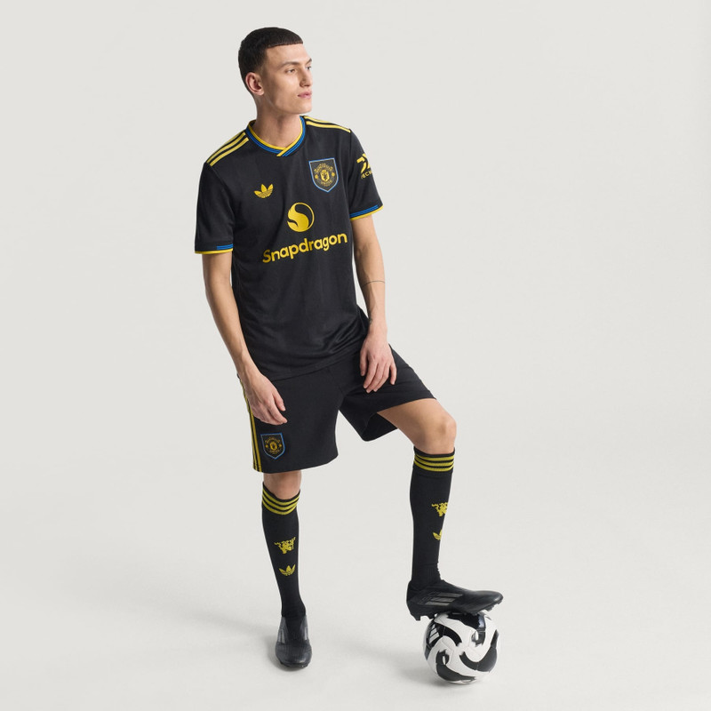 Manchester United 25/26 Third Authentic Jersey 9