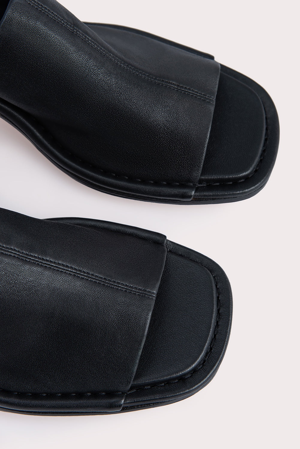 Frankie Black Stretch Leather - 3