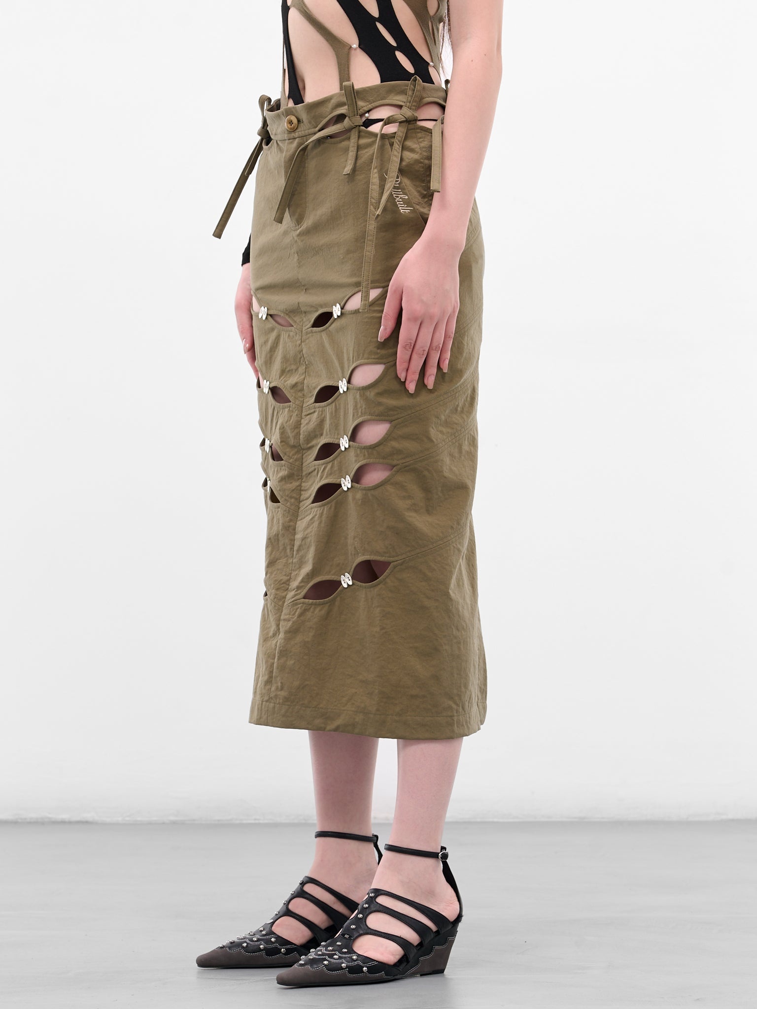 Green Embroidered Cut-Out Cargo Skirt - 2