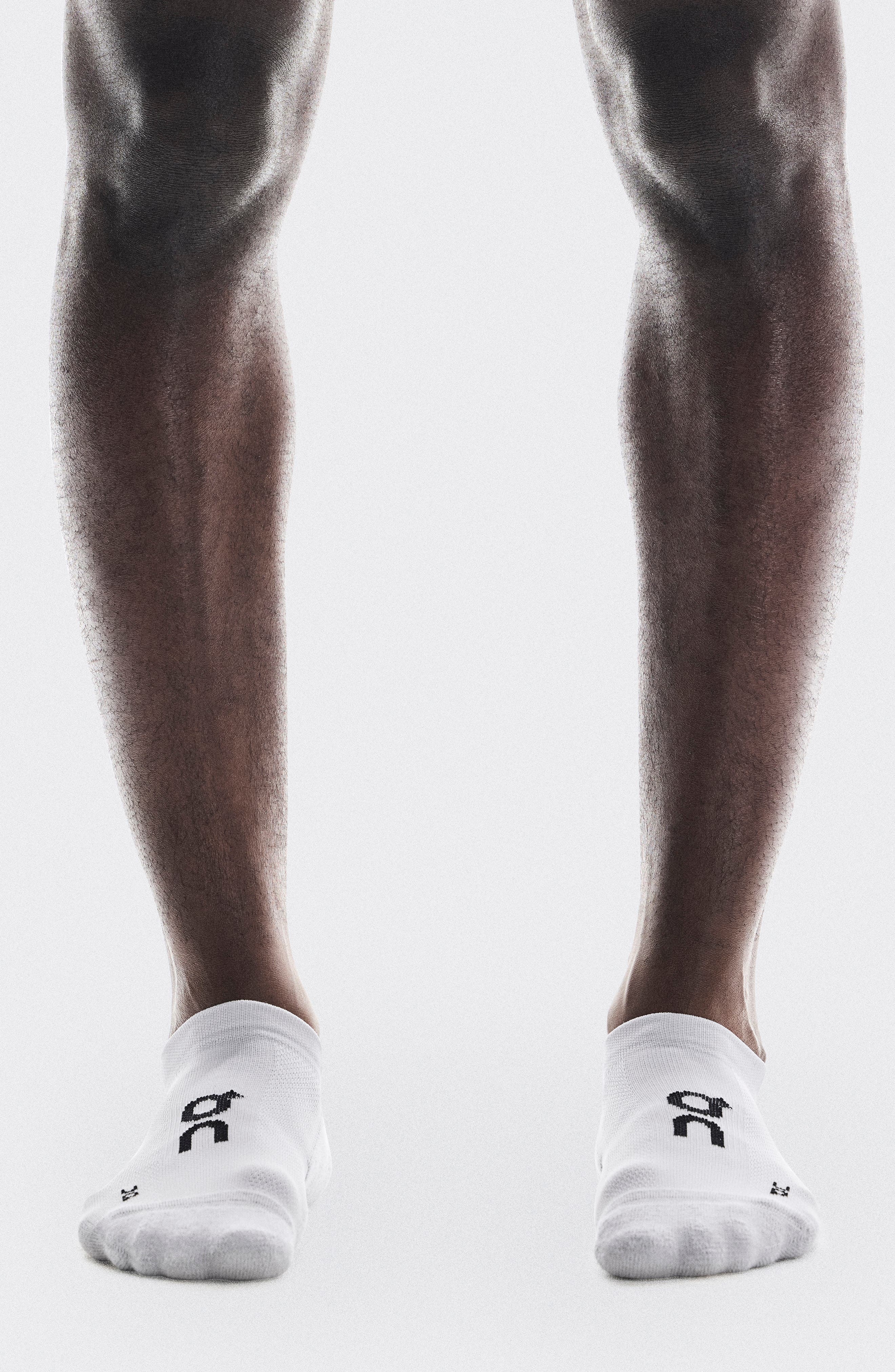 On Core Low 2-Pack Run Socks in Glacier at Nordstrom - 4