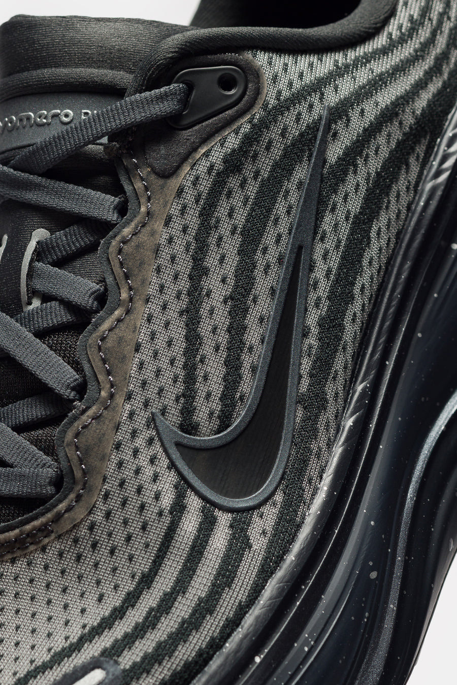 Vomero Plus Sneaker in Anthracite/Black/Dark Obsidian/Obsidian - 5