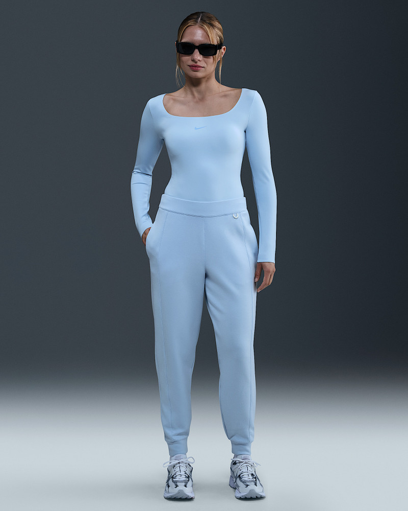 Nike Form Women's Long-Sleeve Bodysuit 1