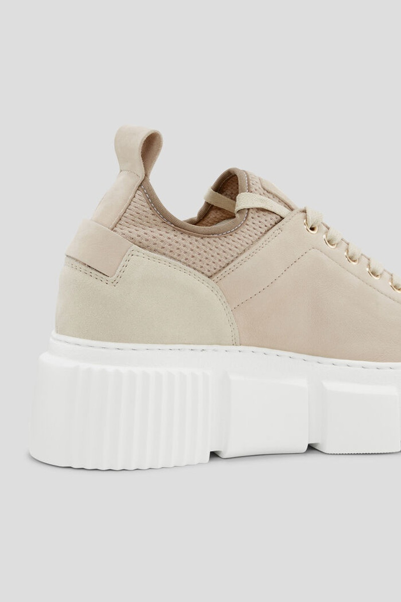 Shanghai Platform sneakers in Beige 7
