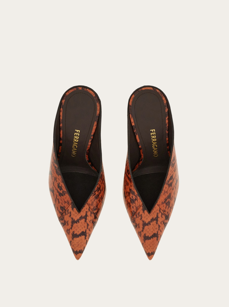 FERRAGAMO S-shaped heel mule outlook