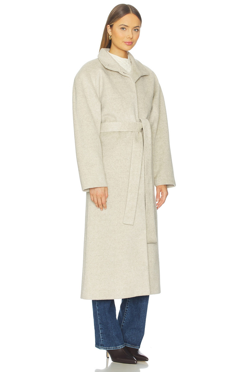LAMARQUE Sunniva Coat outlook