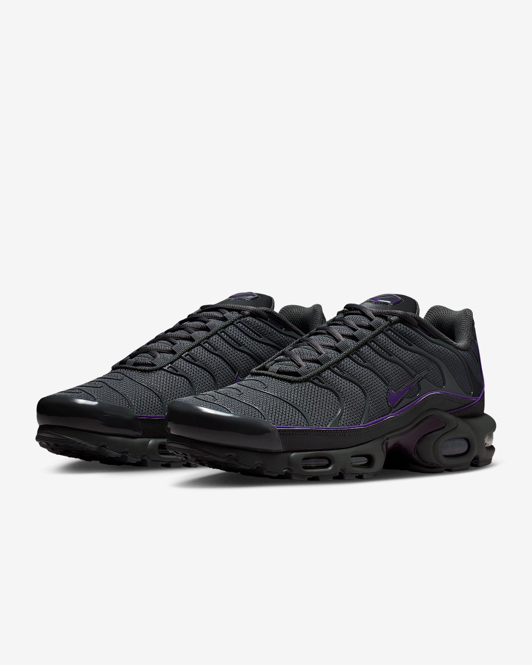 Nike Air Max Plus OG Men's Shoes with Reflective Accents - 5