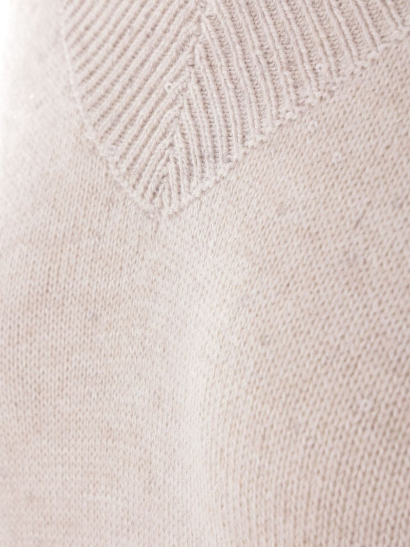 V-neck long-sleeve jumper 4