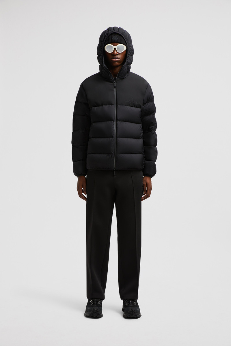 Moncler Veumont Hooded Short Down Jacket outlook