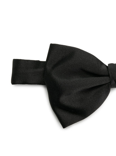 DSQUARED2 classic bow tie outlook