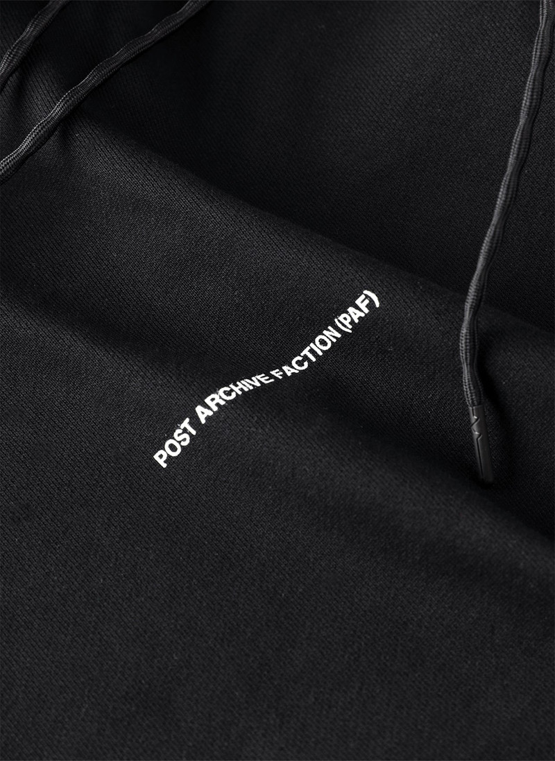8.0 HOODIE RIGHT (BLACK) 5