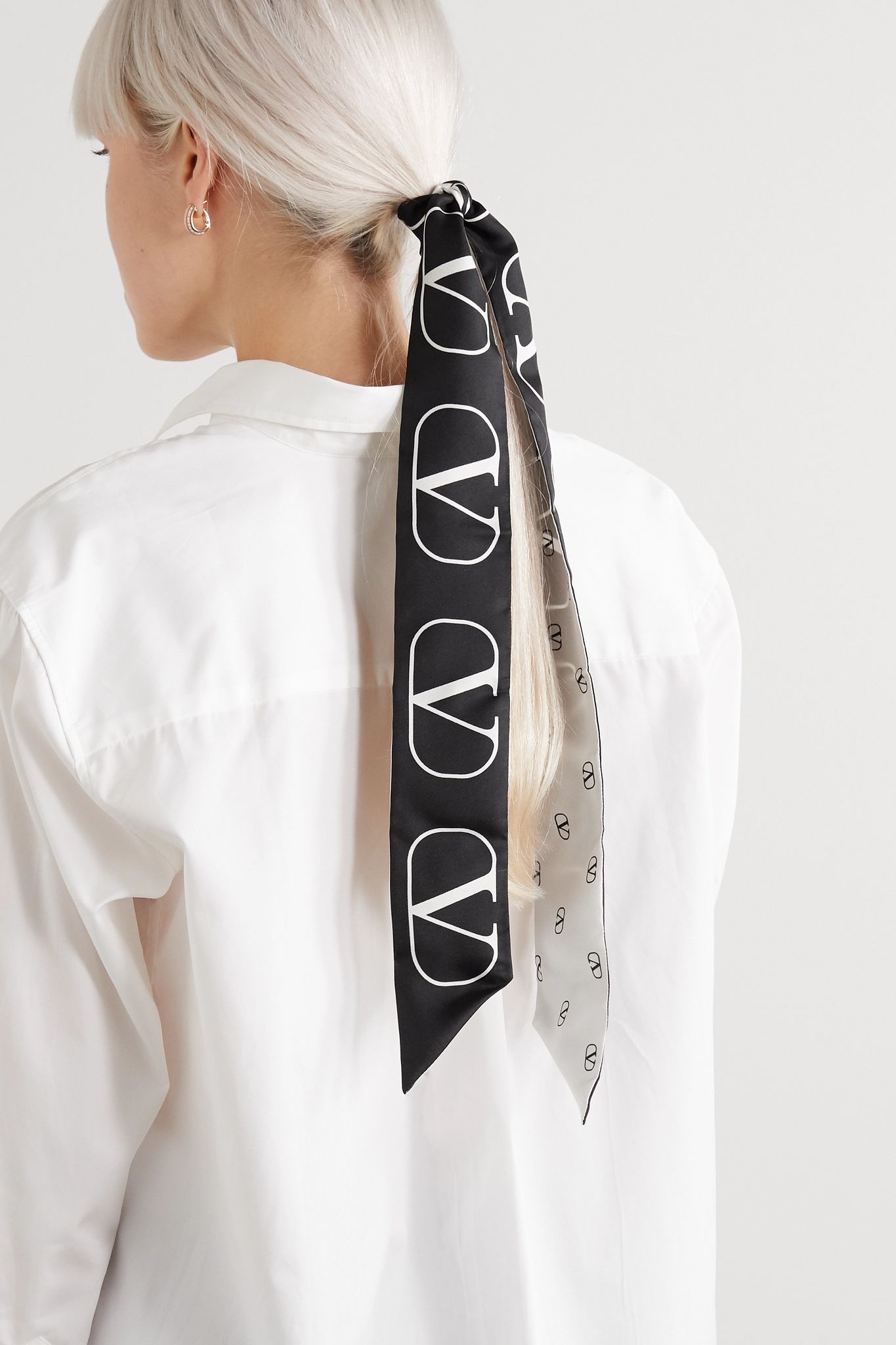 Valentino Garavani printed silk-twill scarf - 2