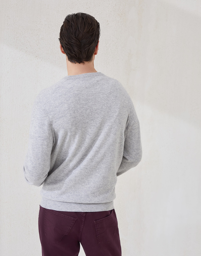 Brunello Cucinelli Cashmere sweater outlook