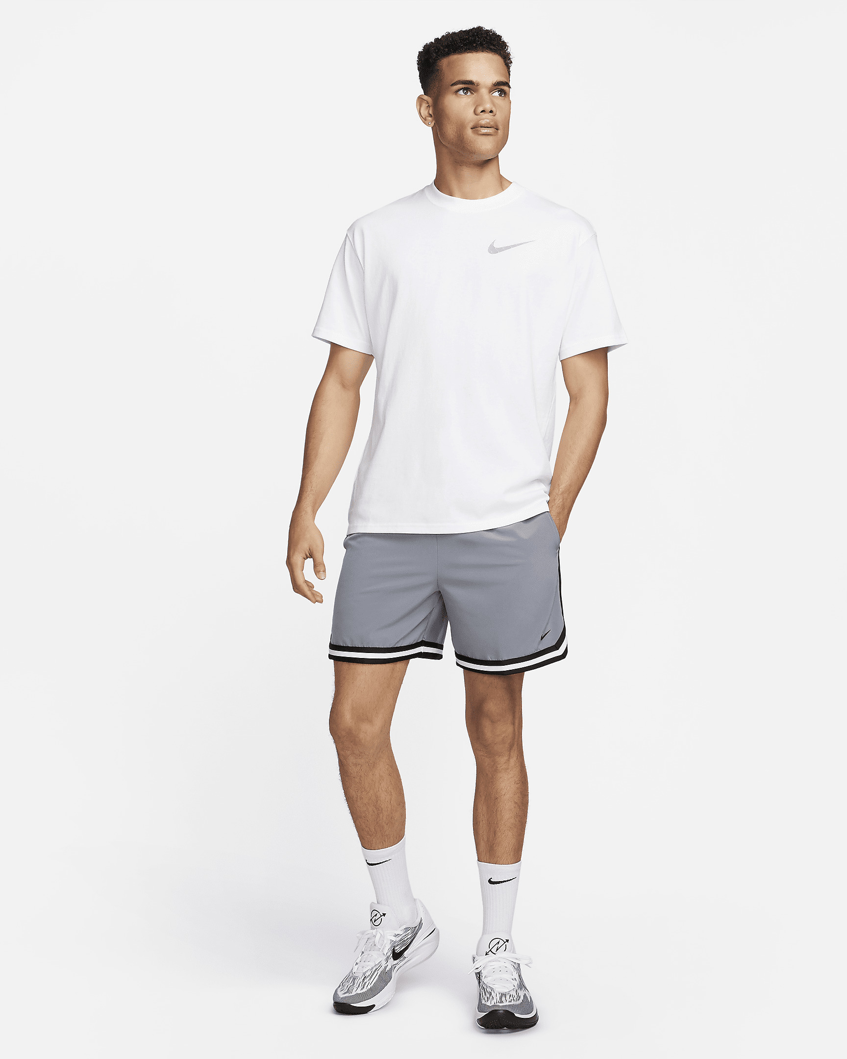 Nike DNA Men's Dri-FIT 6" UV Woven Basketball Shorts - 7