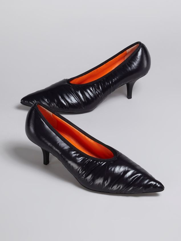PADDED NYLON PUMP - 5