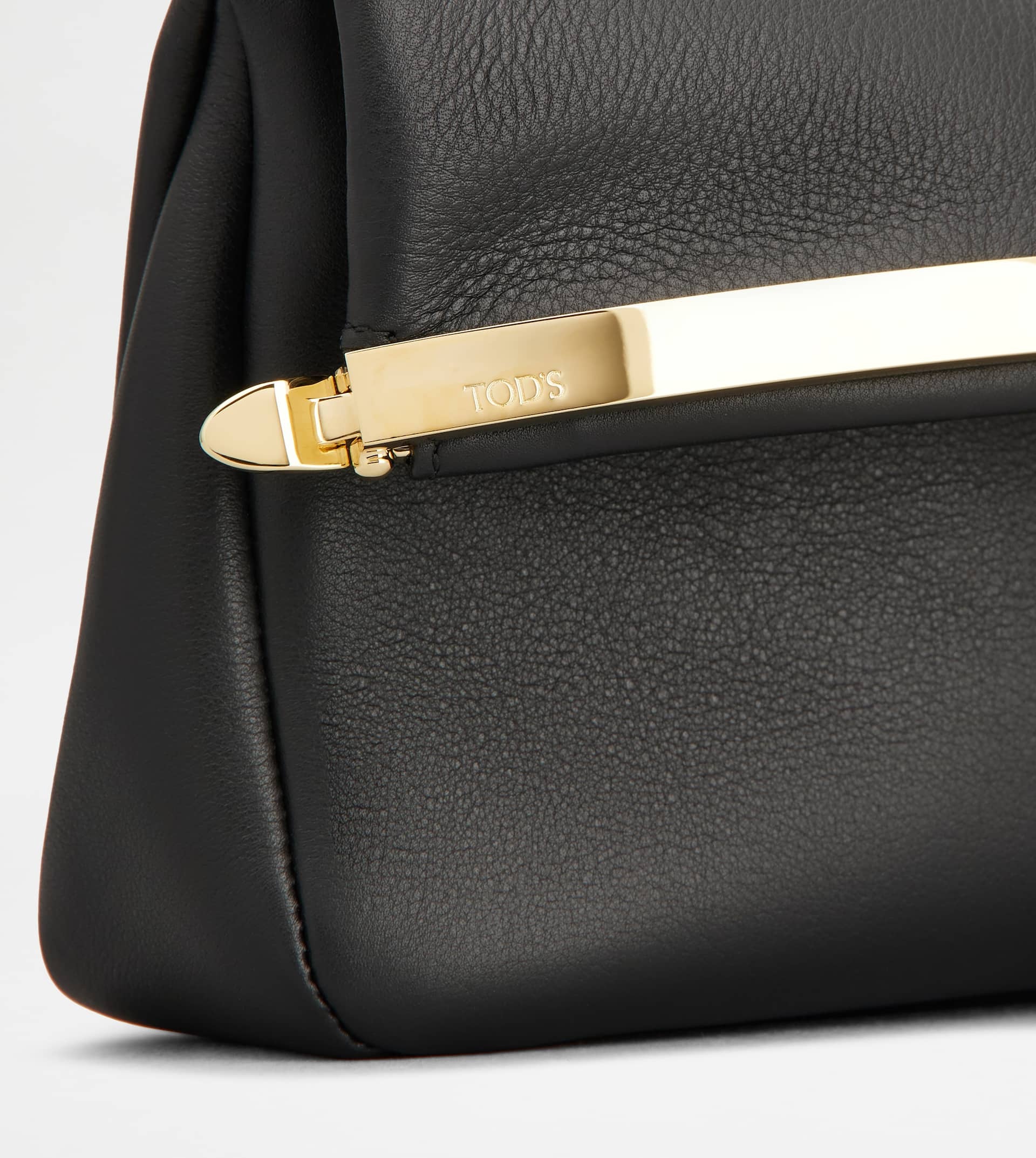 TOD'S MAGENTA FLAP BAG IN LEATHER SMALL - BLACK - 6
