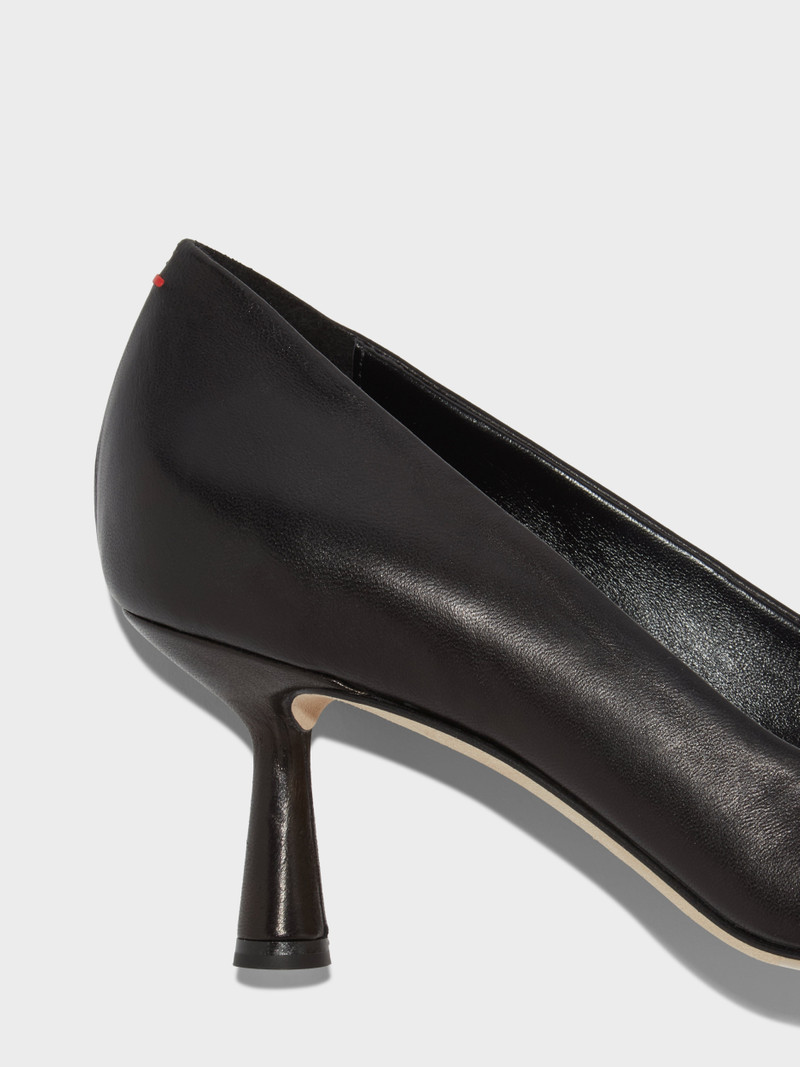Giotta Round-Toe Pumps 4