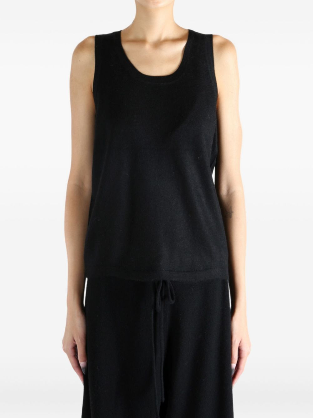 round-neck sleeveless top - 3