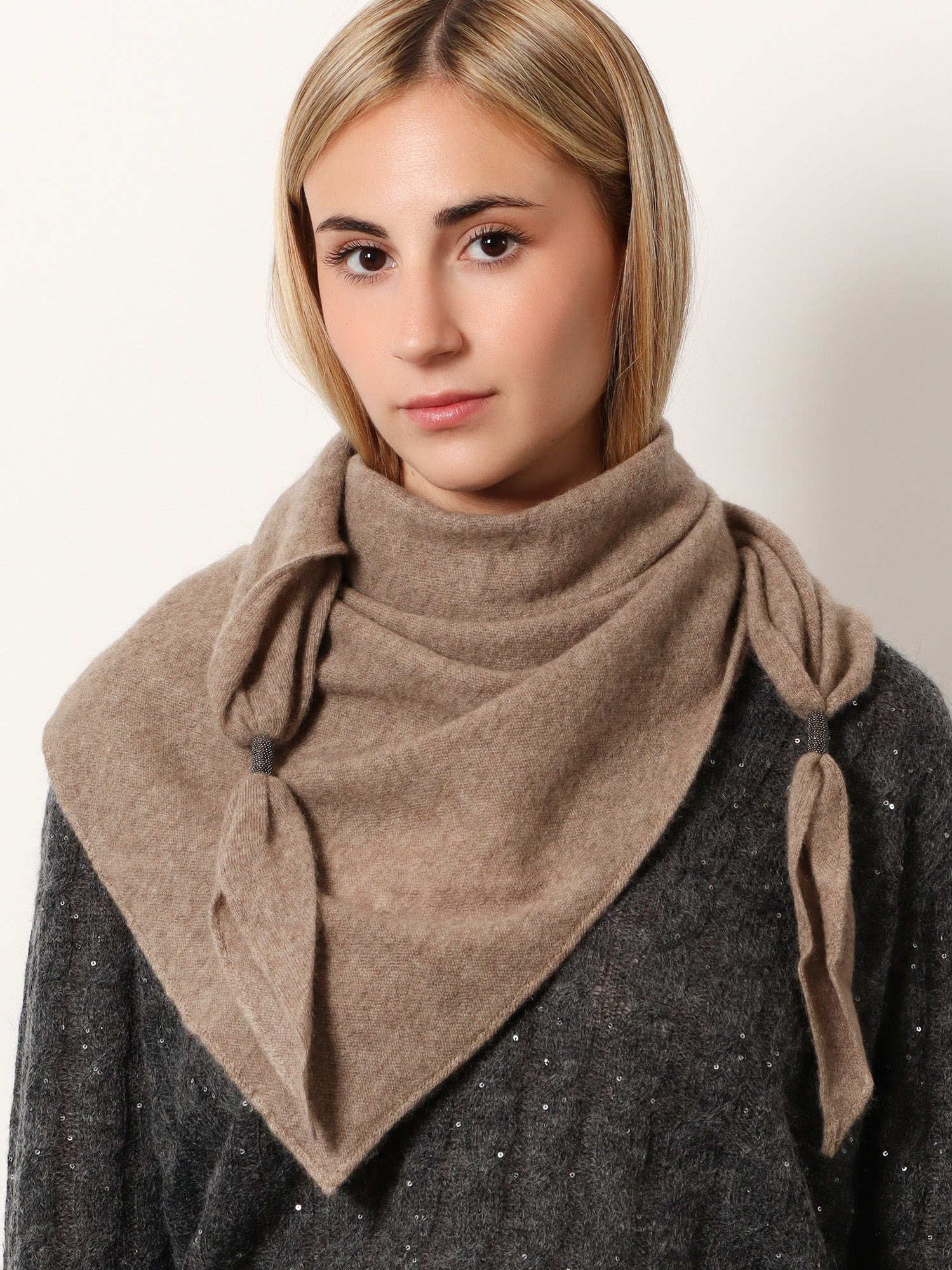 Cashmere Scarf With Monili Detail - 2