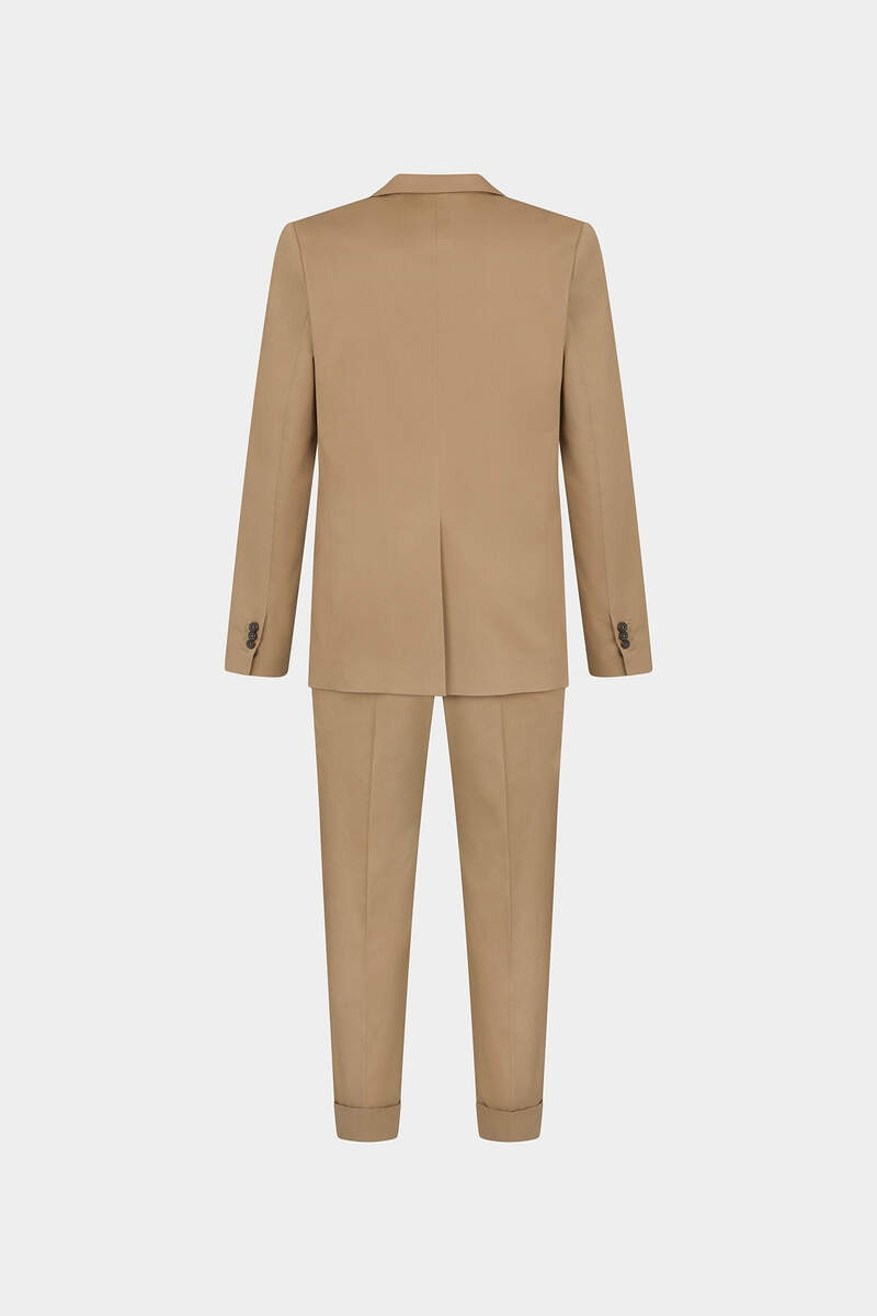 DSQUARED2 CAPRI SUIT outlook
