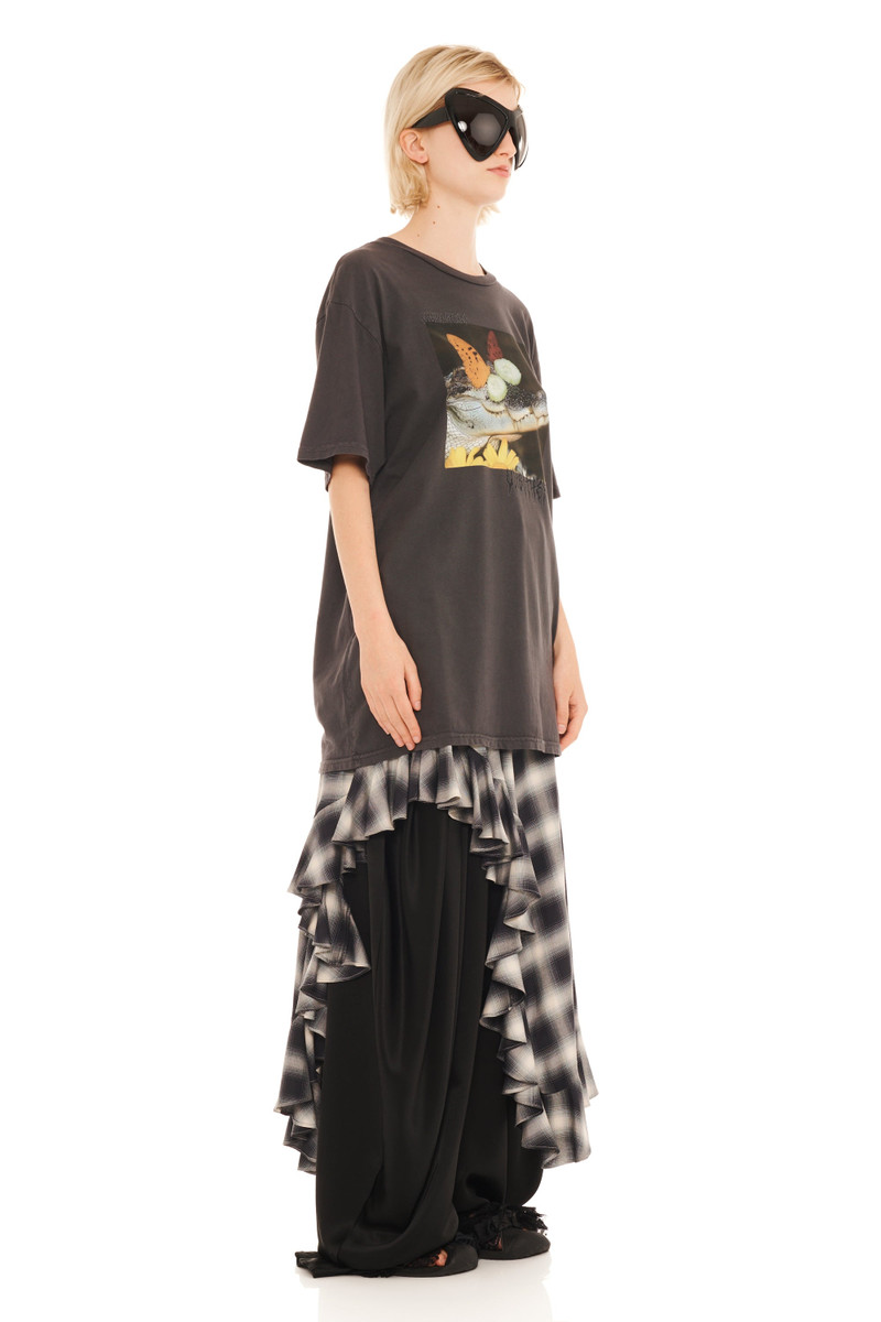 UNBOTHERED GRAPHIC TEE 4