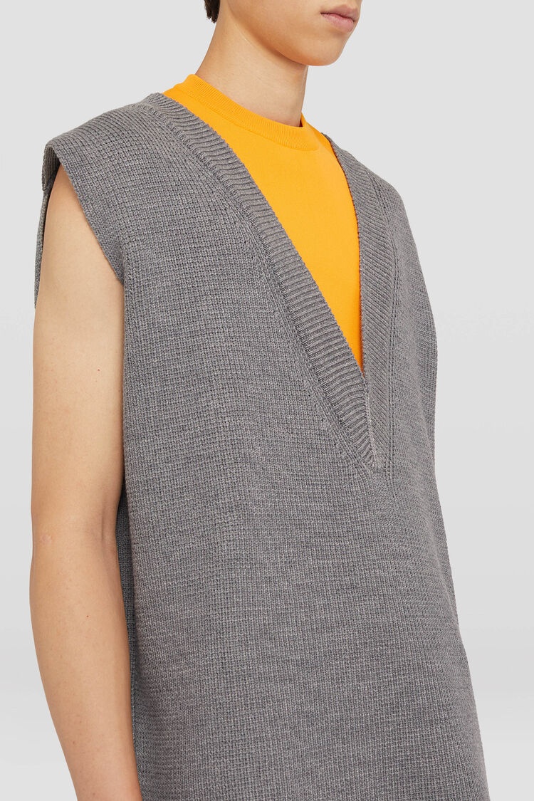 Crew-Neck Vest - 6