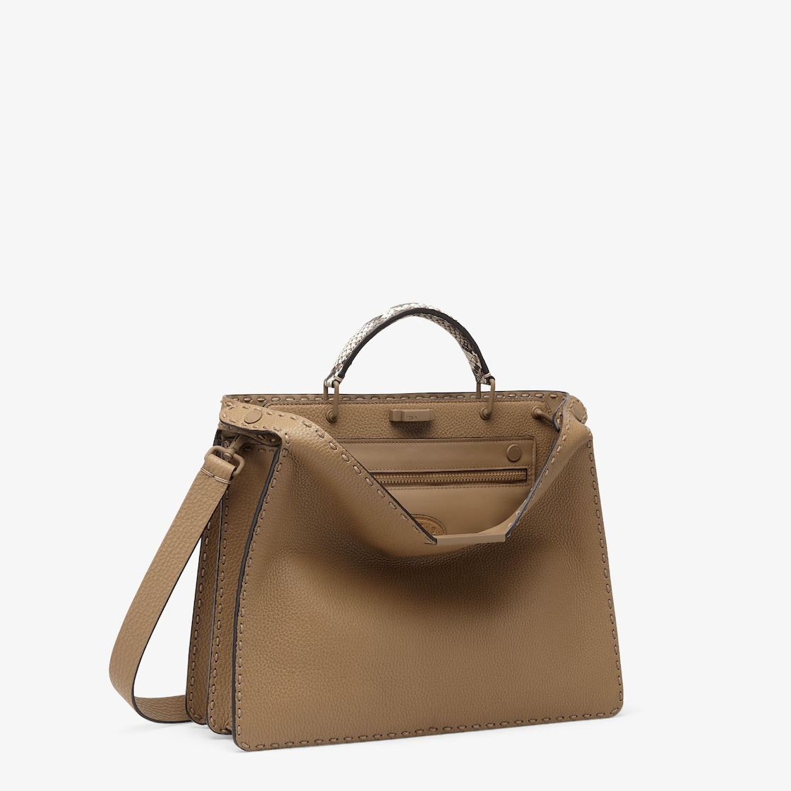 Medium Peekaboo ISeeU bag, made of beige Cuoio Romano leather finished with hand stitching. The inte - 3