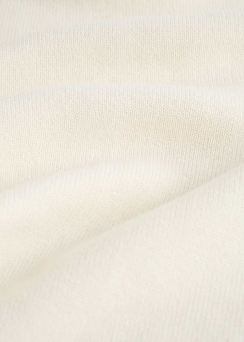 Triangle wool scarf ecru 5